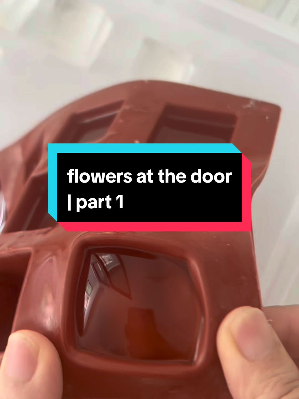 flowers at the door | part 1 #storytime #textingstory #redditstorytime #reddit_tiktok #textmessage #redditreadings #scary 