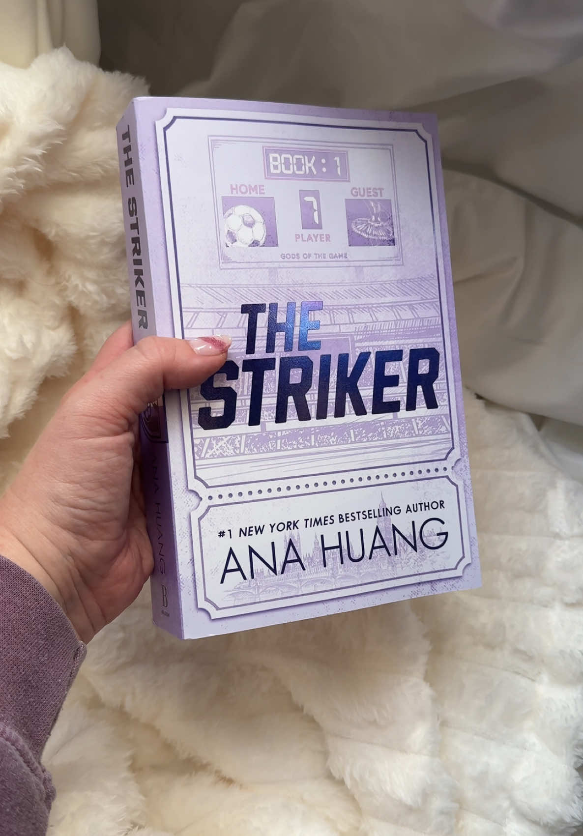 The amazing @Ana Huang has DONE IT AGAIN. Happy Asher Donovan day to all who are celabrating 🥵🤭 #bloombooks #thestriker #soccerromance #sportsromance #newbookrelease 