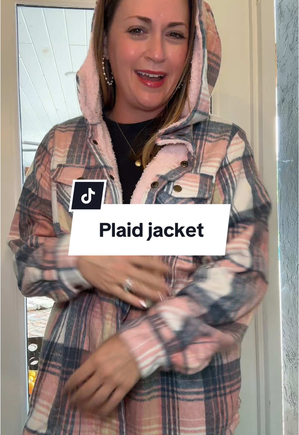 Absolutely in LOVE with this plaid jacket!! #plaid #jacket #shacket #outfit #sweater #sweaterweather #OOTD #autumnfashion #FallDealsForYou #TikTokShopCyberMonday #TikTokShopBlackFriday #TikTokShopHolidayHaul 