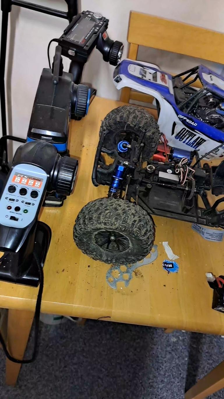 never getting back together  #fyp #rccar #rebuild #teardown 