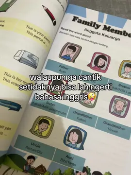 ketutup jeleknya dg pintarnya wkwkwk #english #pintar #anaksekolah 