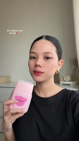 Finally! may stocks naaaa💗 hair gel with comb #hairgel #stylinghairgel #fyp #glo21hairgelwithstylingcomb #tiktokfinds #hairstyle #hairgelcomb @GLO21 