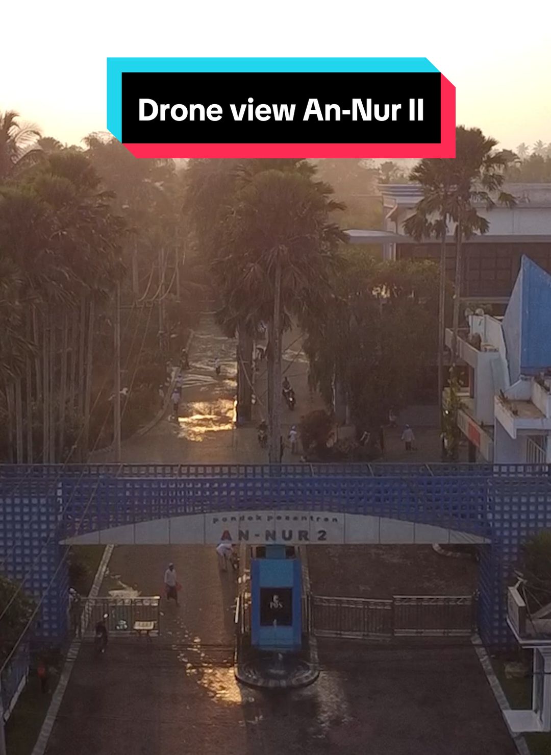 Yuk,saksikan keindahan Pondok Pesantren An-Nur II dari atas langit!!🧐🧐✨️ Cinematic Drone🤩🥰✨️ . . #fyp #fy #droneview #cinematicdrone #cinematic #santriindonesia #santrikeren #dji #birdeyeview 