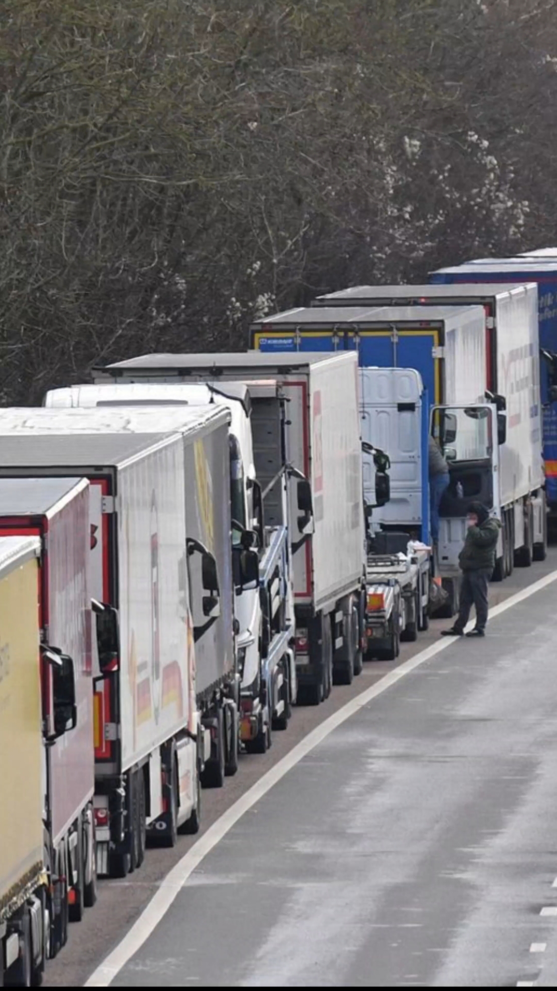 Et si le transport routier s'arrêtait demain ? #routier #transport #chauffeur #truck #whatif #routierdefrance #routiers 