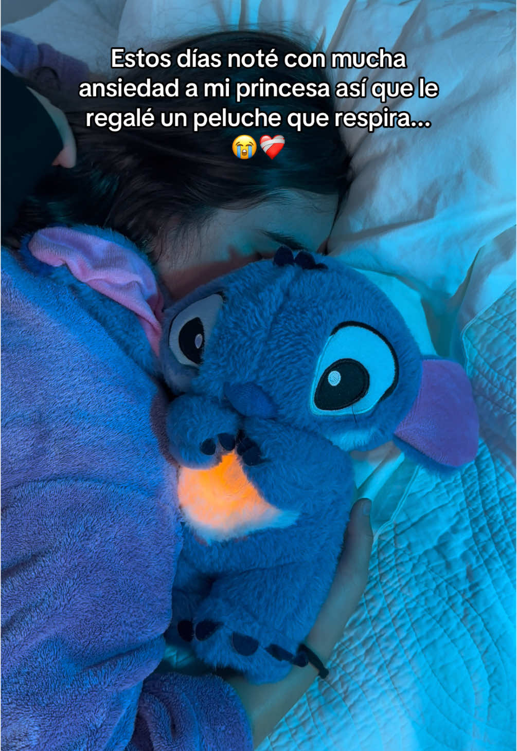 Ahora es capaz de dormir sola sin llorar y eso me hace muy feliz😍❤️‍🩹 #stitch #stitch #ansiedad #regalonovia #ansiedad #liloystitch #iloandstitch #ansiedadseparacion #estres #insomnio #ataquedeansiedad