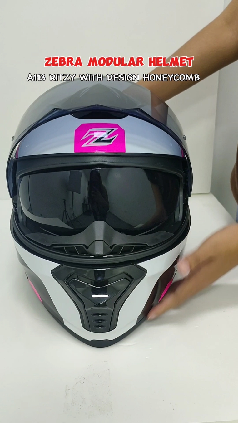 Zebra A113 Ritzy Modular/Dual Visor Helmet! ✨ With free clear lens na to. 🥰 Check out na guysss! 🤩 #zebrahelmetsph #zebra #modularhelmet #dualvisor #zebrahelmets #zebraa113ritzymodularfullfacehelmet 