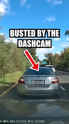 Golpistas Tentam Simular Colisão Traseira e São Desmascarados pela Câmera de Painel! 🔥🚗 ⚠️ Cuidado com esse golpe nas ruas! Esses golpistas tentaram simular uma colisão traseira para tirar proveito, mas foram pegos em flagrante pela câmera de painel do veículo. Assista ao vídeo e veja como a tecnologia pode te proteger de fraudes no trânsito! 🚨 Não caia nessa! 🔴 Tenha sempre uma câmera no carro para se proteger de situações assim. Compartilhe este vídeo para alertar seus amigos! #GolpeNoTrânsito #GolpistasFlagrados #ColisãoSimulada #CâmeraDePainel #SegurançaNoTrânsito #CuidadoComFraudes #FlagranteDeGolpe #TrânsitoSeguro #ProteçãoNoCarro #FraudeDesmascarada