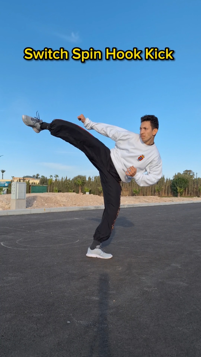 Switch Spin Hook Kick #martialarts #youbiramatutorial #karate #mma #taekwondo #kickboxing 