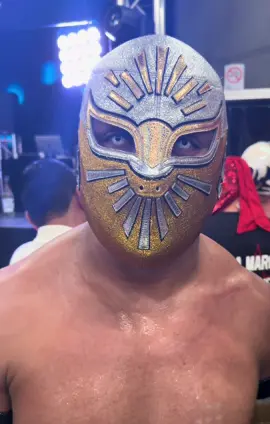 Místico is a famous Mexican wrestler known for his high-flying moves and is popular in the world of lucha libre. Meeting him was a memorable experience. He’s such an iconic figure in lucha libre.  #luchalibre #mistico #mexico #wrestling #wrestlingtiktok #springville #alabama #luchador #bham 