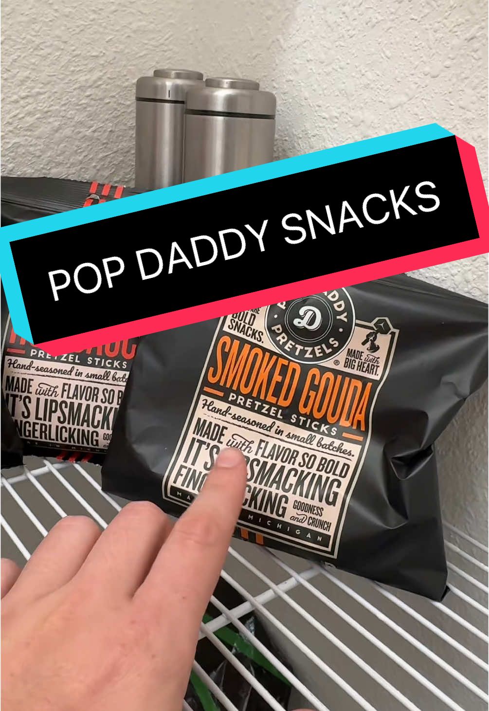 Pop daddy pretzels are the best snack  #SnackTime #yummy #snacks #healthysnacks #healthfood #Foodie #foodreview 