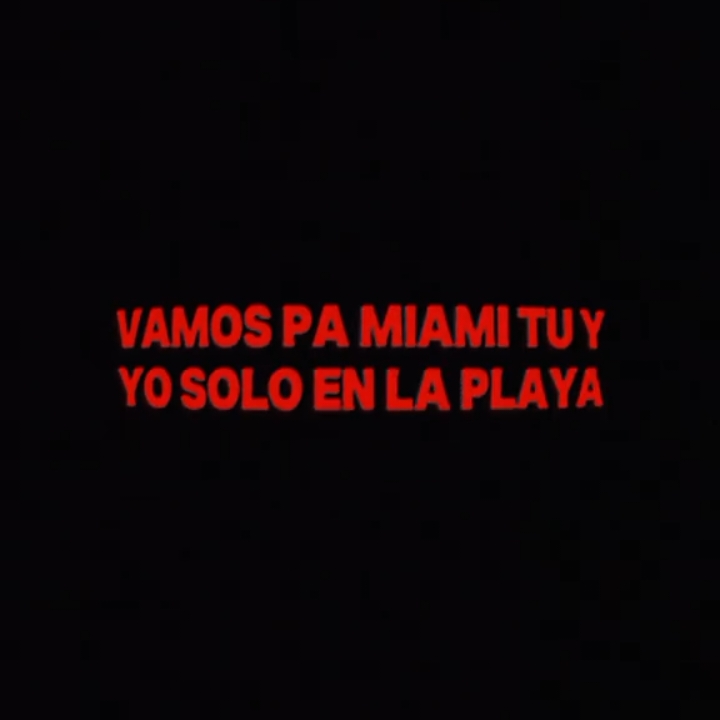 Tú sabes que soy tuyo y tú te sientes mía  #badbunny #elamante #lyric #letras #musica #canciones #spotify #parati #indirectas 