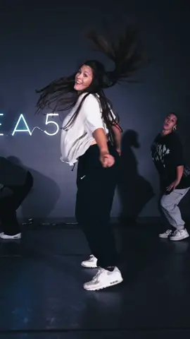 She workin them *sweats* 🥵 Choreo: @Jillian Lovins  CLASS TONIGHT 7:30pm - Advanced Hip Hop Song: Talk That Talk - Rihanna Choreographer: @therealjordangrace Register Online or on our App to Reserve Your Spot! #AREA54 #dance #nashville 