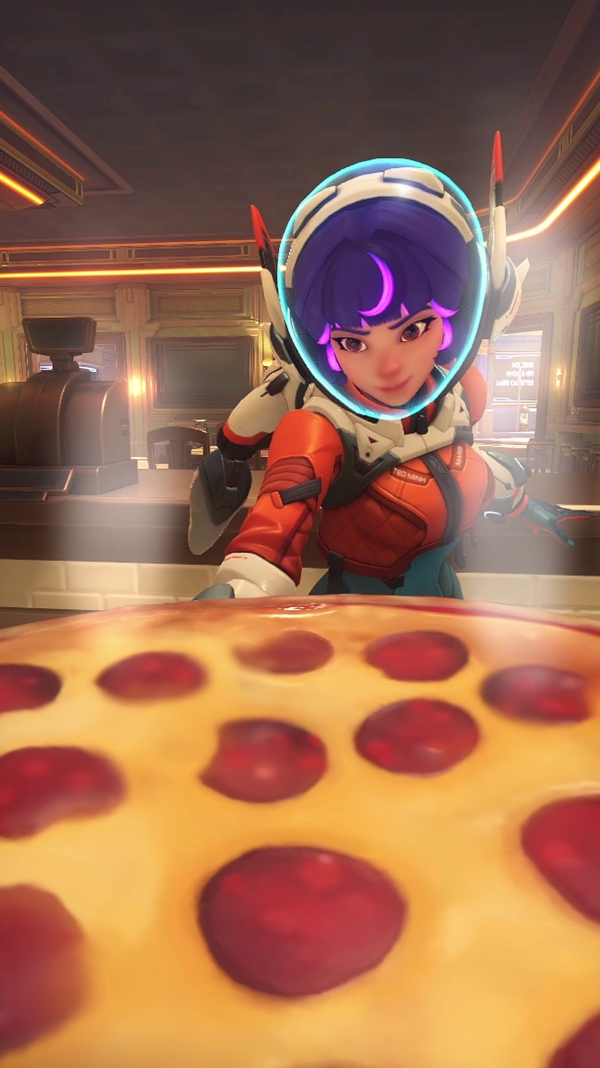 What on Mars...? 🍕 #overwatch #overwatch2 #overwatchme #overwatchfunnymoments #soldier76 #juno #mauga #pizza #7lowercaseE