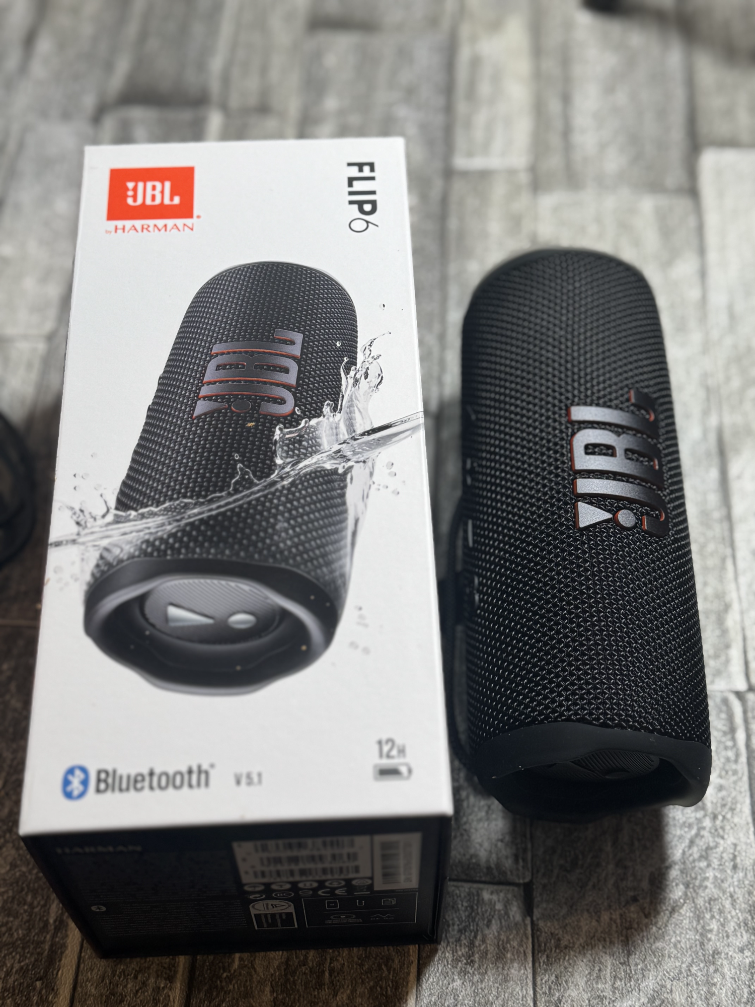 Unboxing the JBL Flip 6 - Review coming soon! #flip6 #jblspeaker #techrealism #flip6jbl