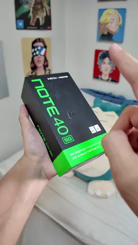 Experimente o Infinix Note 40 5G, o smartphone perfeito para gamers e usuários exigentes! 🎮 Equipado com o potente processador MediaTek Dimensity 7020 5G, uma tela AMOLED de 120Hz que garante uma experiência visual fluida e até 24GB de RAM expansível, este dispositivo oferece desempenho excepcional para você dominar suas partidas e multitarefas com facilidade.  A jogabilidade será suave, rápida e com respostas instantâneas, tudo isso mantendo o melhor custo-benefício! 🔥 Prepare-se para ter uma experiência, INFINITAMENTE MELHOR 🚀 #Infinixers #TecnologiaQueConecta #InfinixersBrasil 