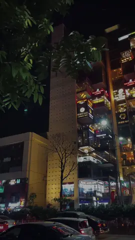 এই ইটের শহর পোড়ায় খালি, জোড়াতালি জীবন আমার ভাল্লাগেনা রে…….😩❤️‍🩹 #ariyan_aiyub #foryou #fyp 