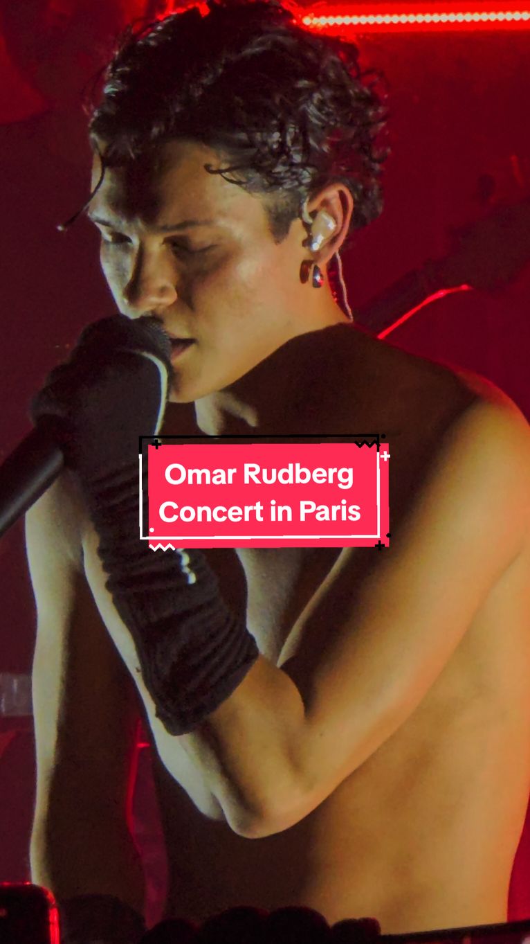 Some moments from the Paris concert I really liked ! Omar Rudberg at Le Badaboum in Paris #omarrudberg #omrtour #youngroyals #fördig #simoneriksson #fyp #foryou #omarrudbergedit #edvinryding #pourtoi #foryoupage #wilmon @OMAR 