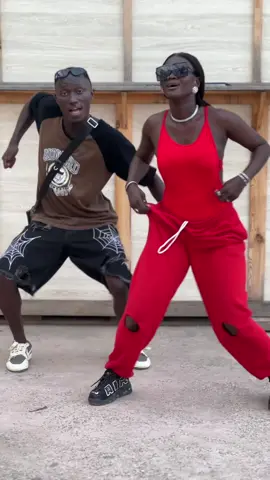 Fo deuk ci Dakar ? Perso: Bène Tally (Pharmacie Coopé) W/ @Fatou sarr danseuse 💃  #senegalaise_tik_tok #pourtoi 