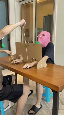 Invite your friends to watch the unlucky man challenge and the balloon popping challenge #fungame #funnytiktok #funnyvideos #foryou #guanbue68 
