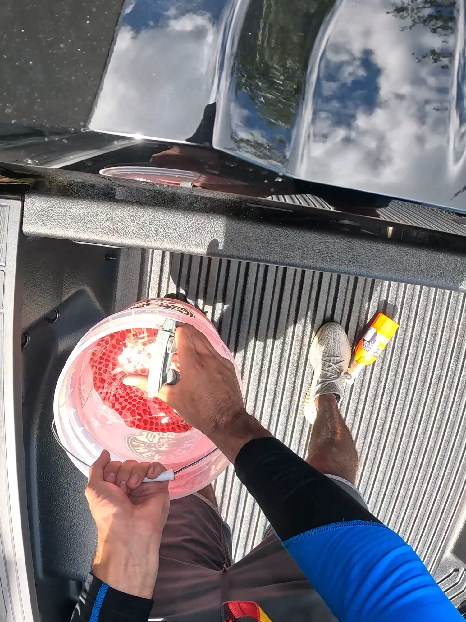 This was weird | Book Now -Ceramic Coating -Paint Correction -Full Detail -Mini Detail info@miamimobilecardetailers.com or link in bio #miamimobilecardetailers #detailer #detailing #cars #satysfing #transformation #POV #fyp #foryoupage #carculture #cleaning #usa #florida #geyon