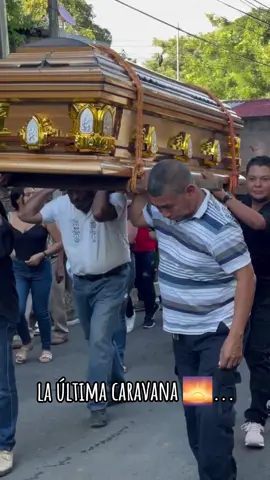 Cada historia de vida culmina con una despedida eterna ⚰️... #amordemivida #hastaelcielo #funeral #miultimacaravana #funeraria #elsalvador #parati #viral 