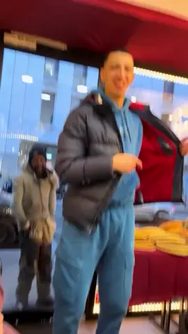 مهدي الوطواط مقود 😂😂😂😂  @مهدي انت وزهرك🦇 