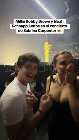 Millie Bobby Brown y Noah Schnapp lo dieron todo en el concierto de Sabrina Carpenter. 😍 Los actores de Stranger Things fueron vistos disfrutando al máximo del show. CC: @giacomobeub #milliebobbybrownedit #NoahSchnapp #SabrinaCarpenter #StrangerThings #concierto #millie #milliebobby #milliebobbybrown #milliebobybrown #milliebrown #milliebobbybrownedits #noahschnappedit #noahschnap #noahschnappedits #milliebb #milliebobbybrownfan #strangerthings #sabrinacarpenter #sabrina #carpenter #carpenters #carpentersoftiktok #sabrinacarpenteredit #sabrinacarpentermusic #strangerthings4 #strangerthingsedit #strangerthingscast 