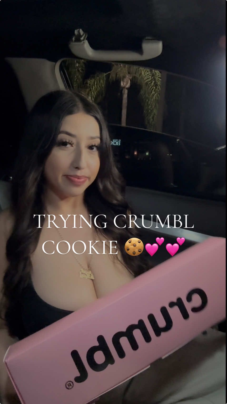 i’ve been influenced … TRYING CRUMBL FOR THE FIRST TIME 😩💖 overall they we’re pretty good they were better than i expected #fyp #Foodie #foodreview #trend #foryoupage #crumblcookies #Vlog #OOTD 