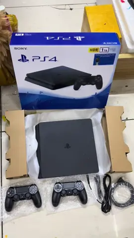 Ps4slim 1TB with 2 controller 🎮