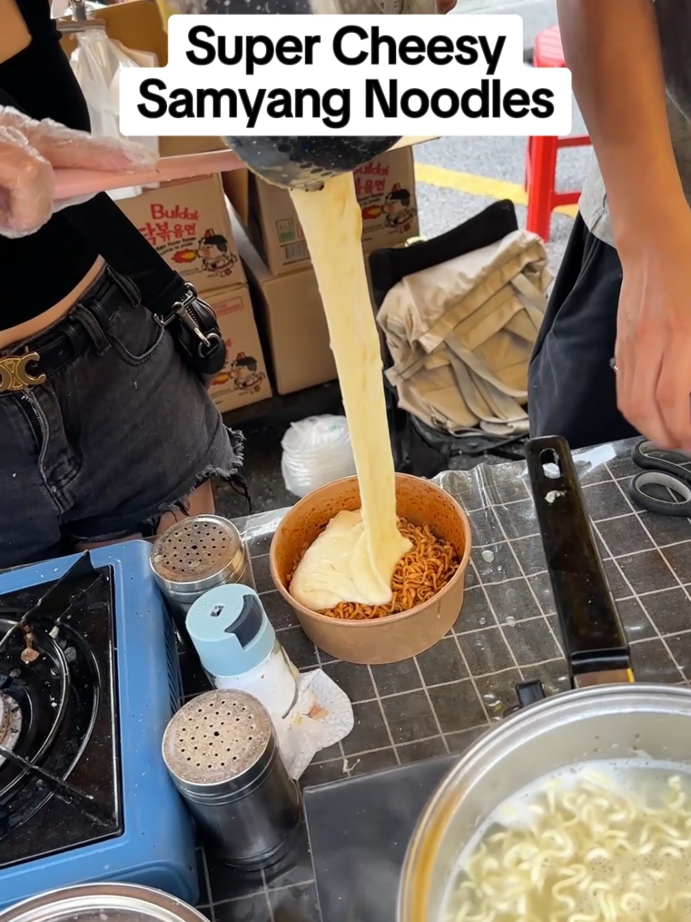 RM15 Cheesy Samyang Ramen at Connaught Night Market!
 
 📍瀑布火鸡面, Pasar Malam Taman Connaught
 ⏰Every Wednesday #bestfoodmalaysia #klfoodie #malaysiafood #MakanLokal #foodhuntingkl 