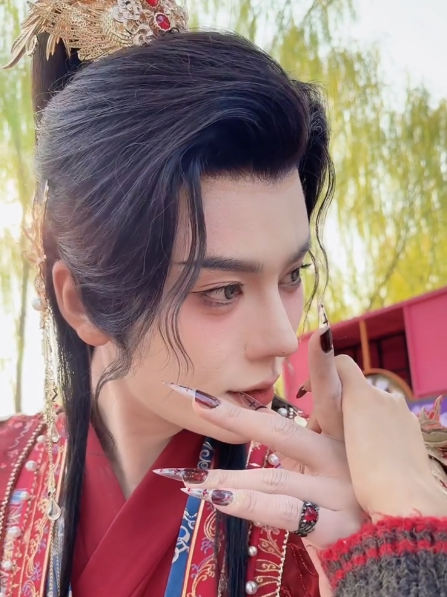 Tian Yang's latest appearance today 😍 #tianyang #cosplay #cosplayer #npc #zhengzhou #china #chineseboy #hanfu #hanfuboy #handsome #douyin