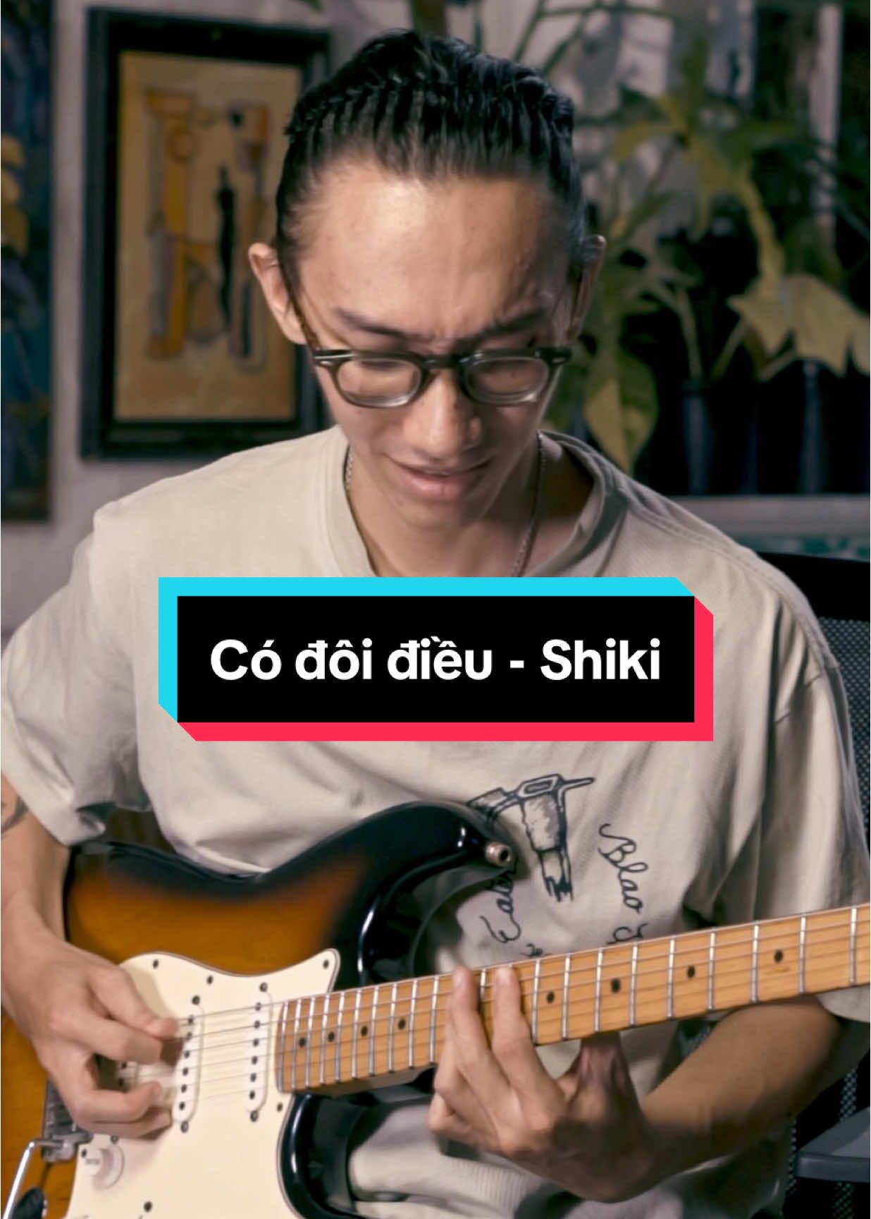 Mình dựng một đoạn riff trên nền nhạc bài Có Đôi Điều - Shiki, hy vọng mọi người sẽ thích.  #guitartok #guitarcover #guitarlesson #guitarplayes #amnhacmoingay #dayguitar #dayguitaronline #amnhacvacamxuc #amnhacgiaitri #dayguitarphunhuan #guitarchords #guitarsolo #hocguitarcoban #guitartutorial #licksguitar 