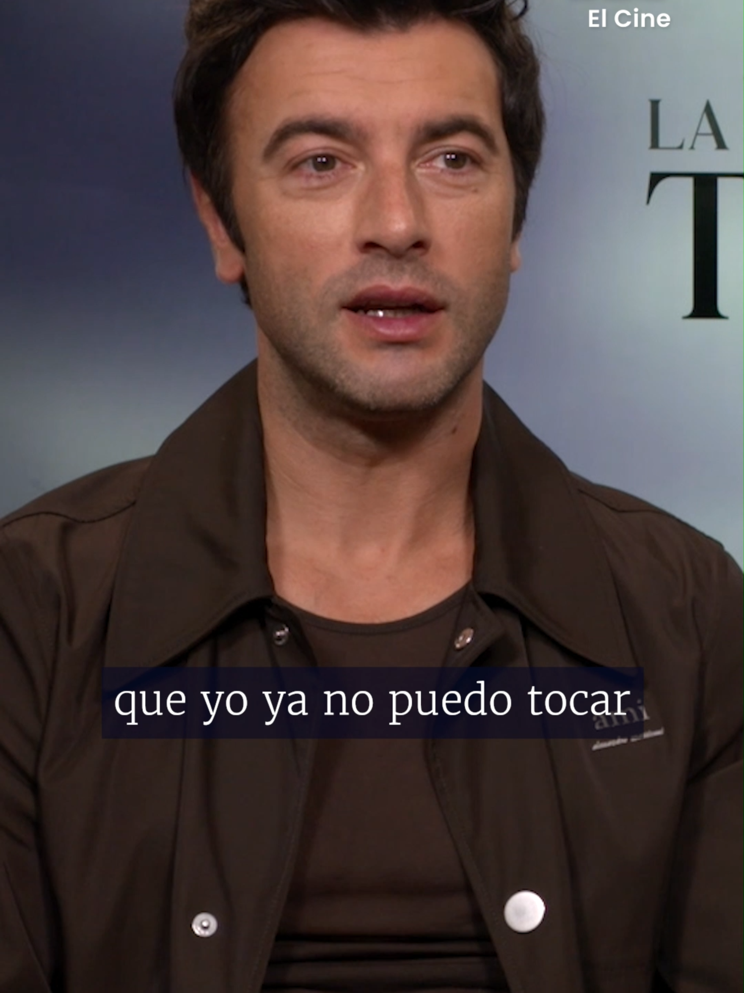 El nivel de intensidad de #LaUltimaNocheEnTremor es fuertecito. Para Javier Rey fue uno de los rodajes más duros de su carrera #LaUltimaNocheEnTremor #oriolpaulo #Netflix #anapolvorosa #laultimanocheentremor #seriesentiktok #javierrey #tremorebeach