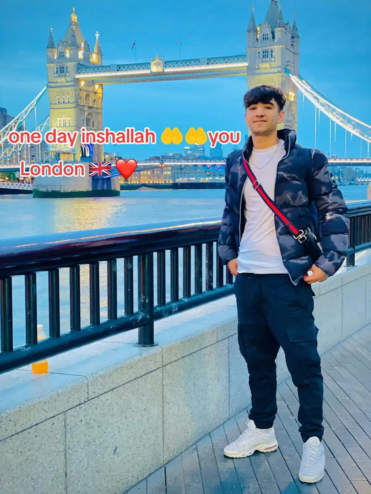 One day inshallah you🤲🤲🤲#londonlife🇬🇧 #londoncity #londonview #unfrezzmyaccount @Birmingham 🇬🇧 @⚜️M⚜️♠️ @Tanha Afridi899 @Adii London 🇬🇧 @💞🇹🇷 turkey 🇹🇷👈💞 @Engr Seyab Khan 