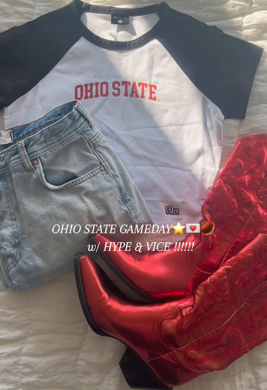 Winning in style is the only way! 🏈✨ @Hypeandvice for your perfect game-day fit! #ChangingTheGame 