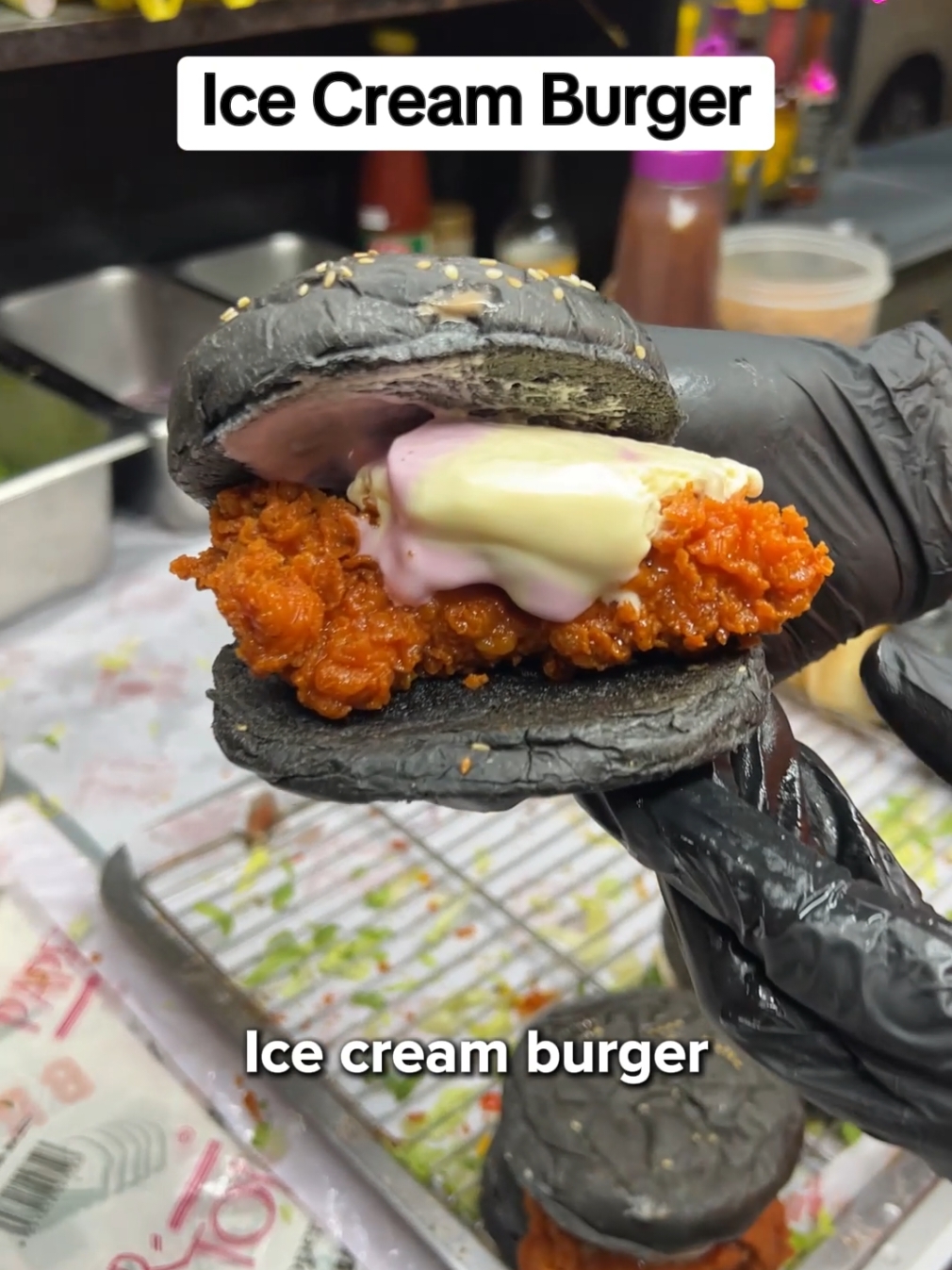 Ice Cream Burger 🍦
 
 📍@burgerjilegend08 Burger Ji Legend Puchong, Jalan Puchong Mesra 1, Kampung Muhibbah, 58200 Kuala Lumpur
 ⏰6pm-1.30am (Sun closed) 🎥 @ceoofsodok  #bestfoodmalaysia #MakanLokal #klfoodie #foodhuntingkl #malaysiafood 