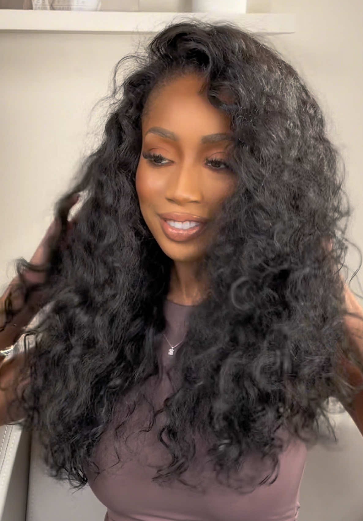 The instant mood shift after getting your hair done is unreal! 😍 You walk out feeling yourself, and with raw hair extensions, it’s a whole new level of confidence. Treat yourself—you deserve it! ✨ Shown: AnJelic Wavy Curls 4 bundles of 24” #rawhair #rawhairextensions #rawhairbundles #yummyextensions #yummyhairextensions #rawcambodianhair #cambodianhair #fyp #foryoupage #curly #curlyhairroutine #curlyhairtutorial #curlyhairstyles #curlhairtips #curlygirl #curlyhead #wavy #wavyhair #wavyhairroutine #wavyhairtutorial #flipovermethod #flipoverquickweave #flipover #flipoversewin