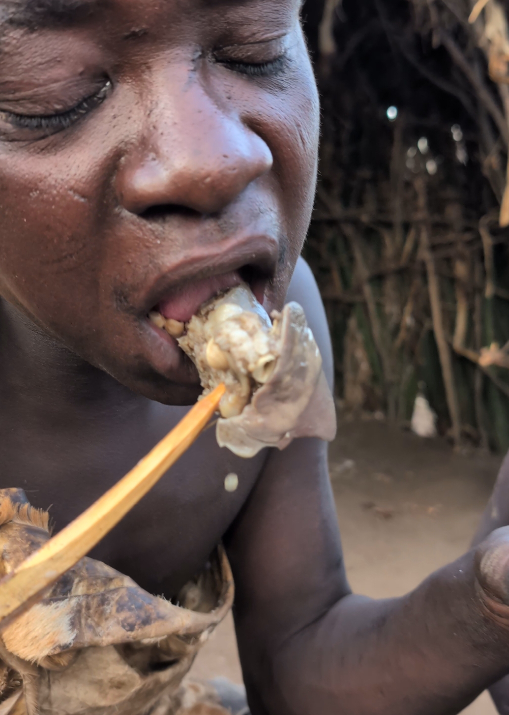 lunchtime 🥞😋‼️#villagelife #hadzabetribe #africatribes 