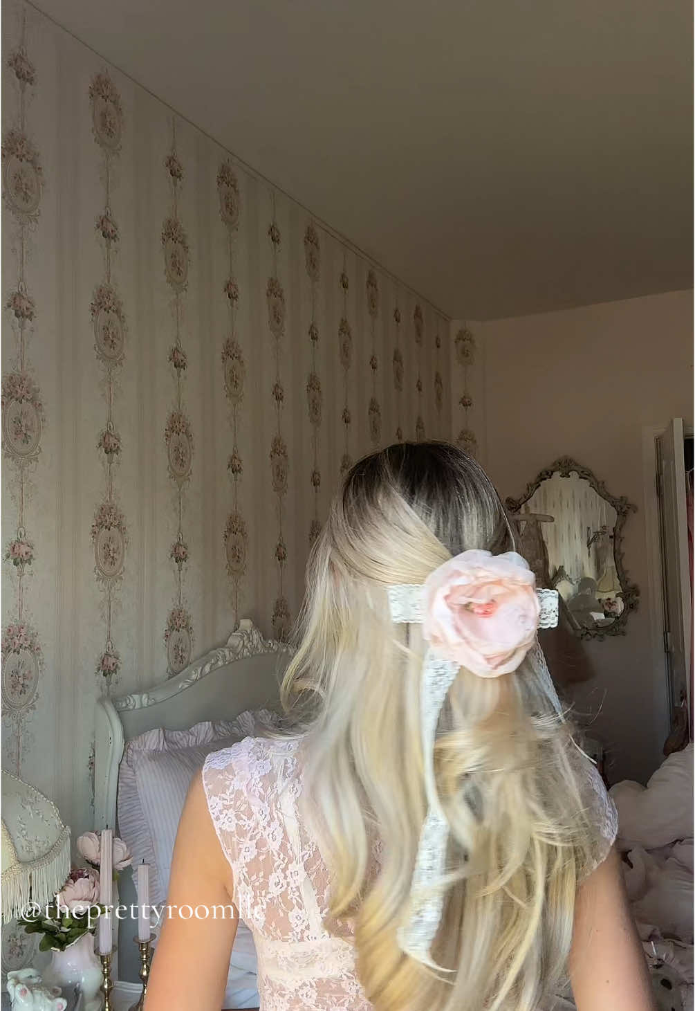 Im OBSESSED with this rose hair piece from @theprettyroomllc!🎀 It is absolutely stunning check out her instagram! Perfect for a dainty coquette vibe🍰🏹🩰 #vintage #pretty #prettyroom #victorian 