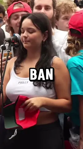 Charlie Kirk gets asked a shocking question.. 😨🤦‍♂️ #charliekirk #debate #politics #charli #kirk #college #turningpointusa 