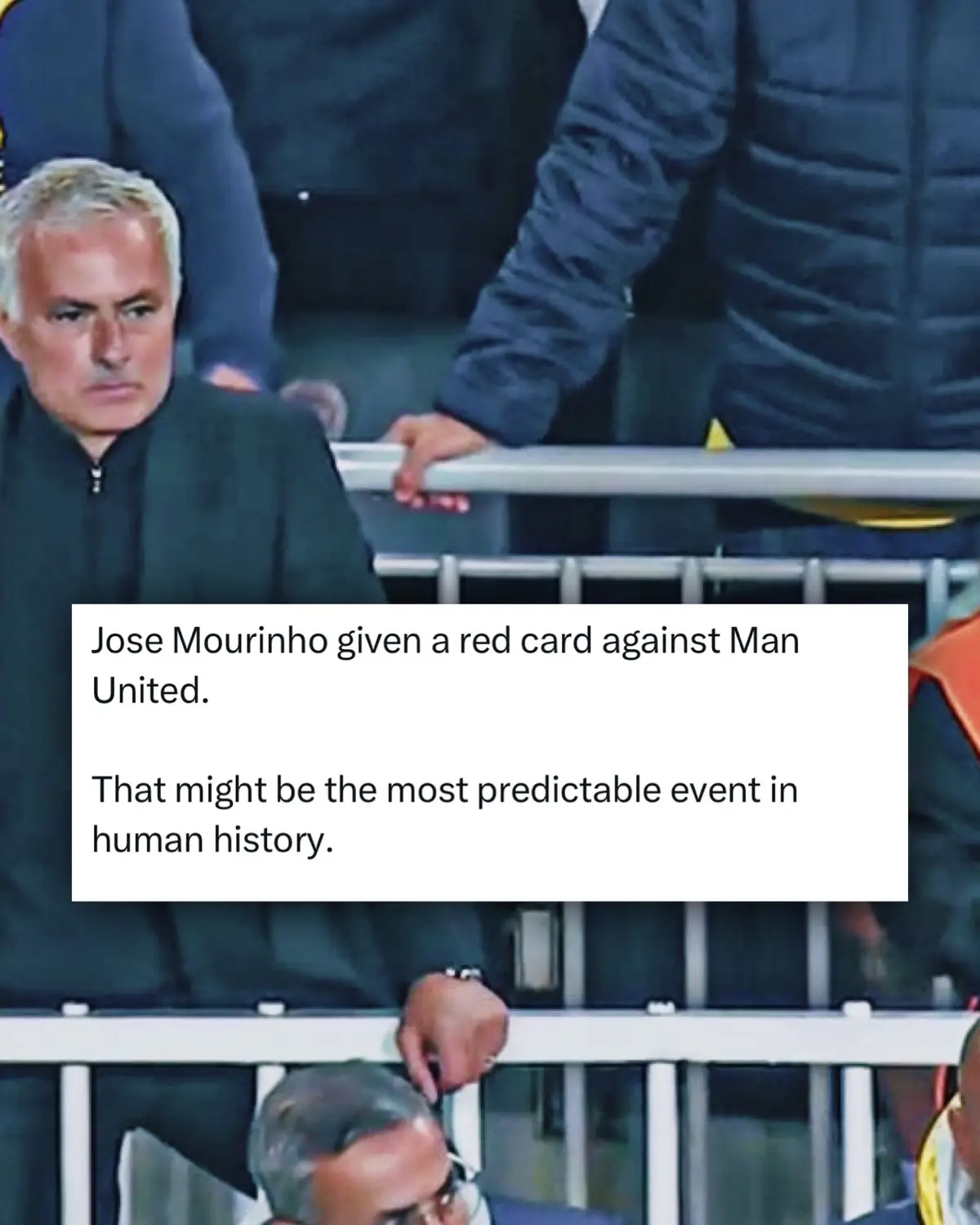 Mourinho sent off again 😂🟥 #josemourinho #mourinho #redcard #funny #turkey #keeper #football #footballtiktok #futbol #futebol #goviral #manchesterunited #manutd #fenerbahçe #fenerbahce #footy #fyp #4u 