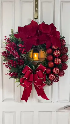 E vocês sabem que nós AMAMOS o Natal, né? ❤️ . . . . . . . #guirlanda #guirlandadenatal #guirlandas #guirlandasdenatal #guirlandanatalina #guirlandaspersonalizadas #guirlandadeporta #guirlandas #natal #natal2024 #feliznatal #natalchegando #natalfeliz #enfeitedenatal #natalemfamília #natalencantado #festas 