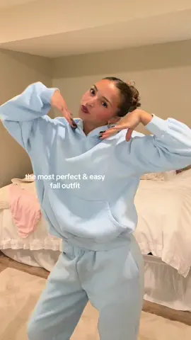ON SALE RN!! #falloutfits #sweatset #onsale #falloutfitinspo #fyp #tiktokshopdeals #treasurefinds  
