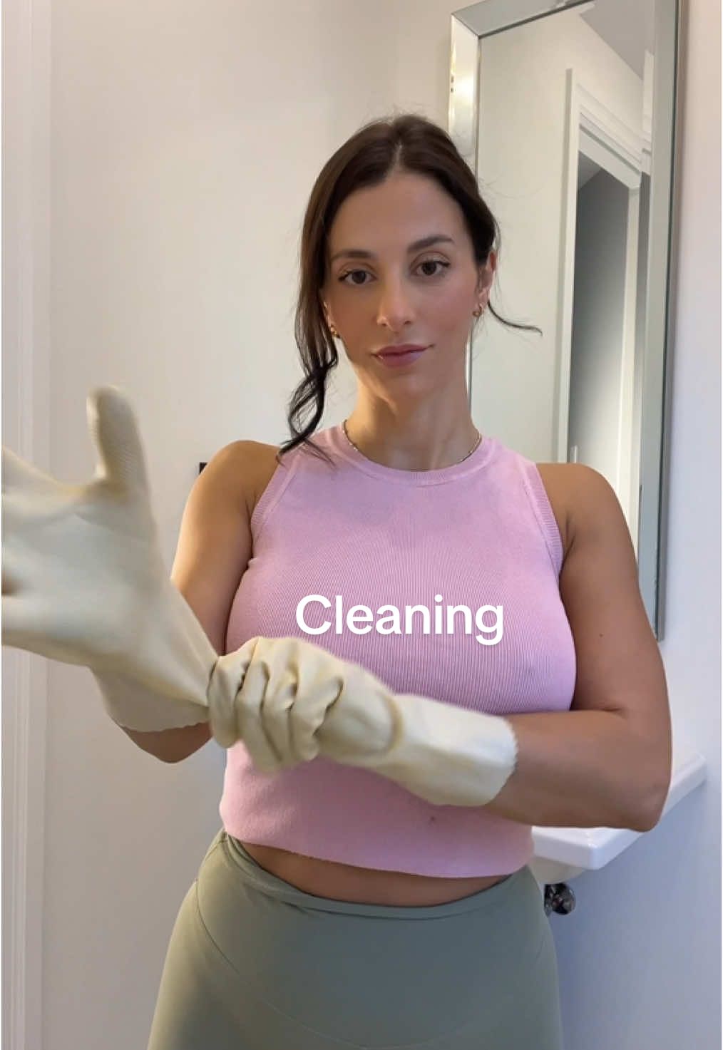 🧼 🧽  #cleaning #bathroom #CleanTok #cleaningtiktok 