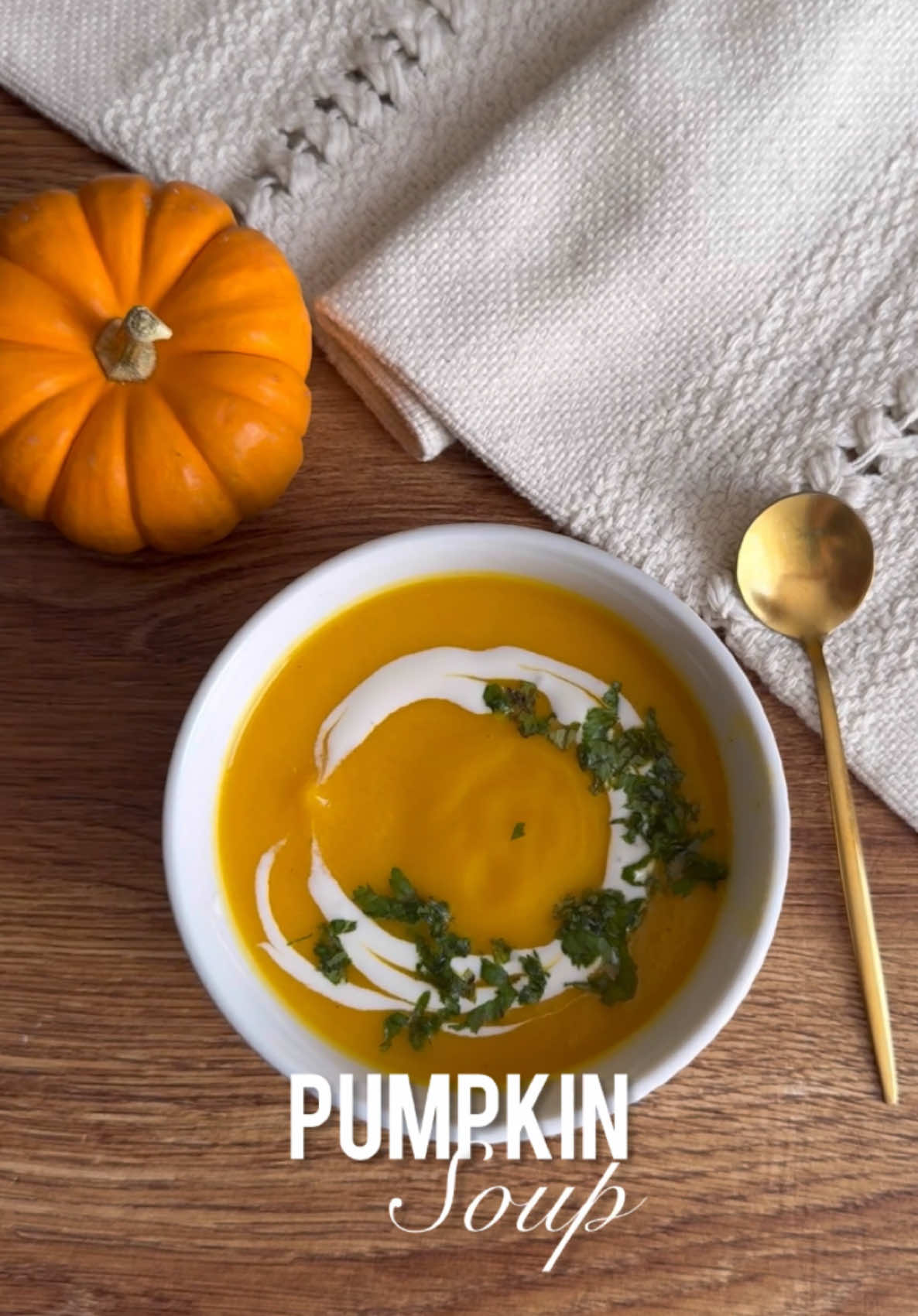 PUMPKIN SOUP🎃✨ #healthylifestyle #healthyliving #healthylife #healthychoices #foryoupage #foryou #tiktokfood #food #healthy #healthyfood #healthyeating #dieta #diet #healthyrecipes #Recipe #recipeoftheday #recipeideas #recetasfaciles #Receta #pumpkin 