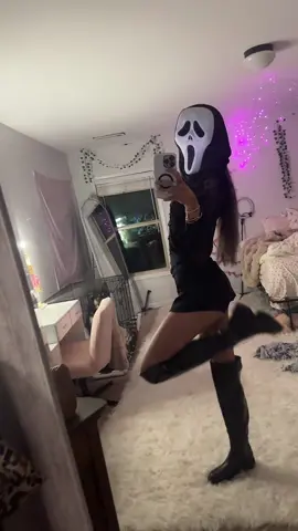 dont be fooled i was just trying this on #halloween #costumeinspo #ghostface 