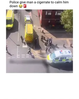 Uk police scared 🤣🤣🤣 #ukcomedy #meme #memestiktok #metpolice #london #londontiktok #londonlife #ukdrill #drillmusic #londontown #usa_tiktok #funnyvideo #tik_tok #gangster #viral_video #xuhuongtiktok #LearnOnTikTok #movie #zxybca #foryoupage❤️❤️ #🤣 #🤣🤣🤣 #😡 #🧢 #🤦‍♂️ 