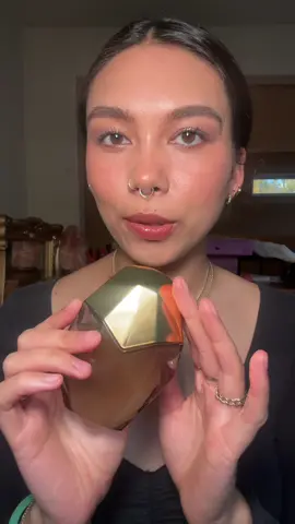 gifted by Orebella  I wish we had smell-a-vision because i need to you smell this irl because it’s such a smokey, crisp and sexy fall scent 😭🍁🍎🥃 have you tried other scents from  @Orebella @bellahadid  #orebella #orebellareview #fragrance #fragrancetok #perfumetiktok 