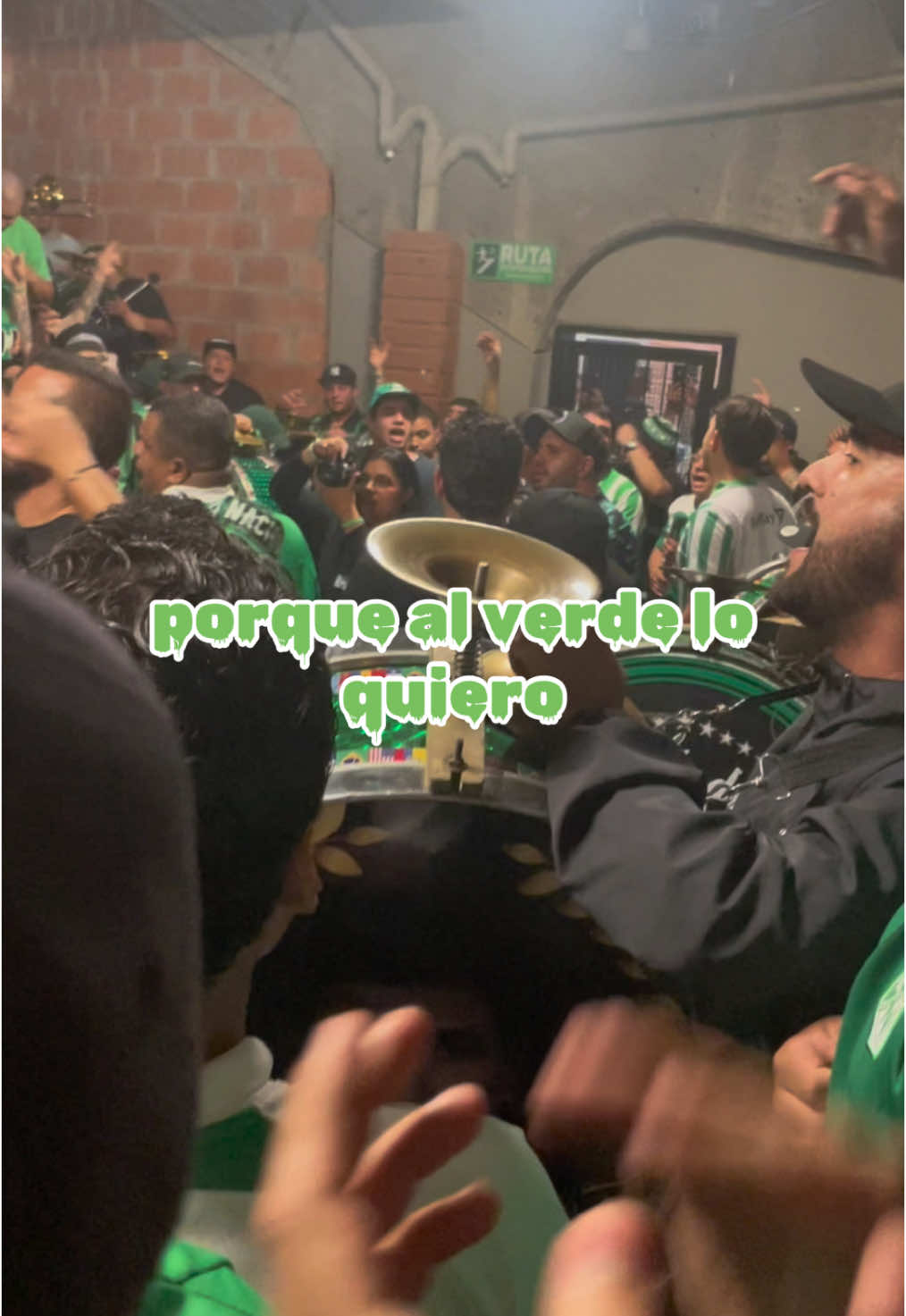 Esta es la verdolaga…🇳🇬💚🎶#atleticonacional #losdelsur #vamosnacional #nacionaldalecampeon #futbol #copabetplay 