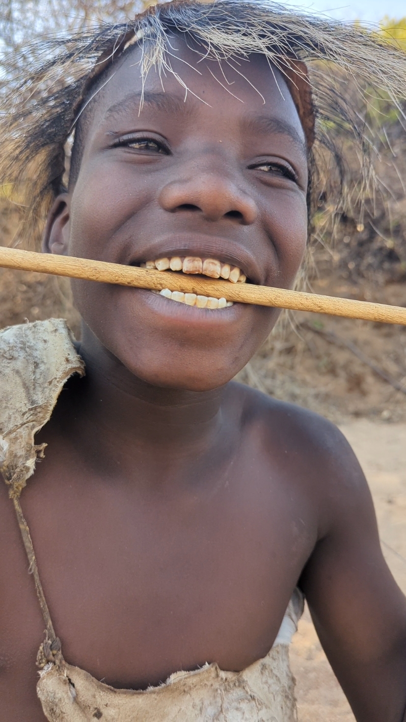 That's ‼️Arrows for used hunting, very Amazing life of hadzabe tribe bushmen.